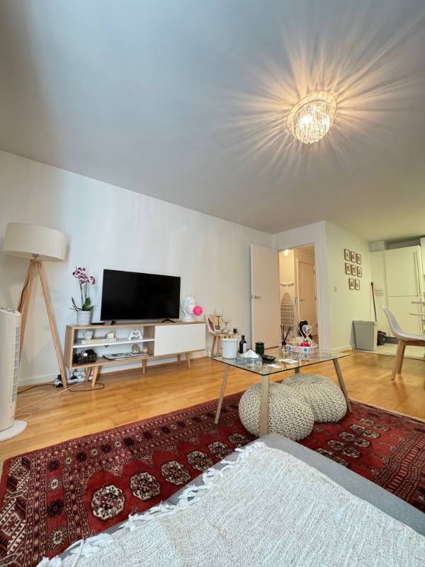 Modern One Bedroom Flat in Central London — stay in Greater London, United Kingdom | Bleisure