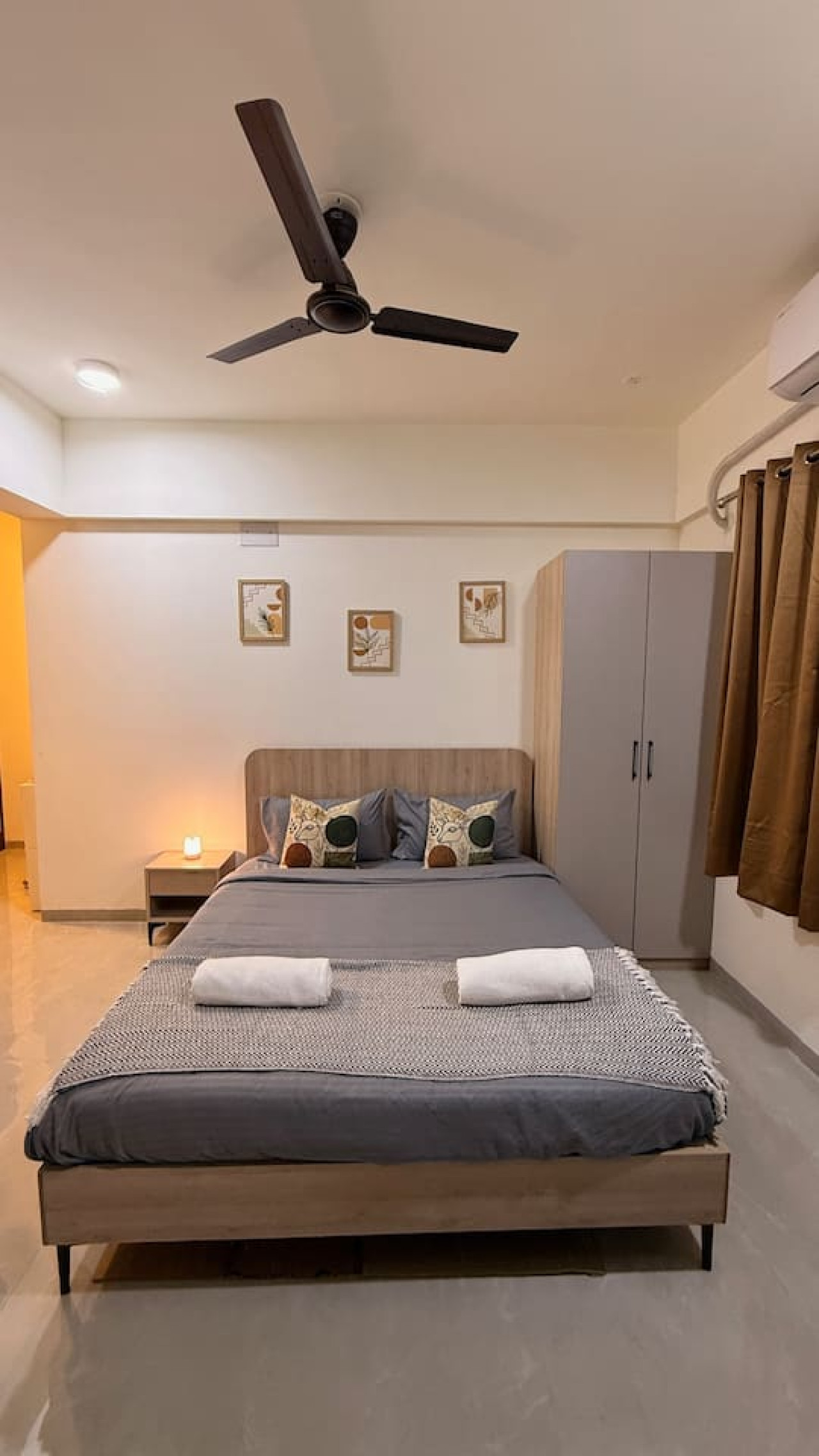 Cuckoo Nest: Cozy AC Studio in Pimple Nilakh, Pune — stay in Pimpri-Chinchwad, India | Bleisure