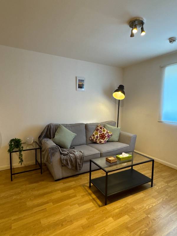 Modern 1BR Apartment in Canary Wharf, London — stay in Greater London, United Kingdom | Bleisure